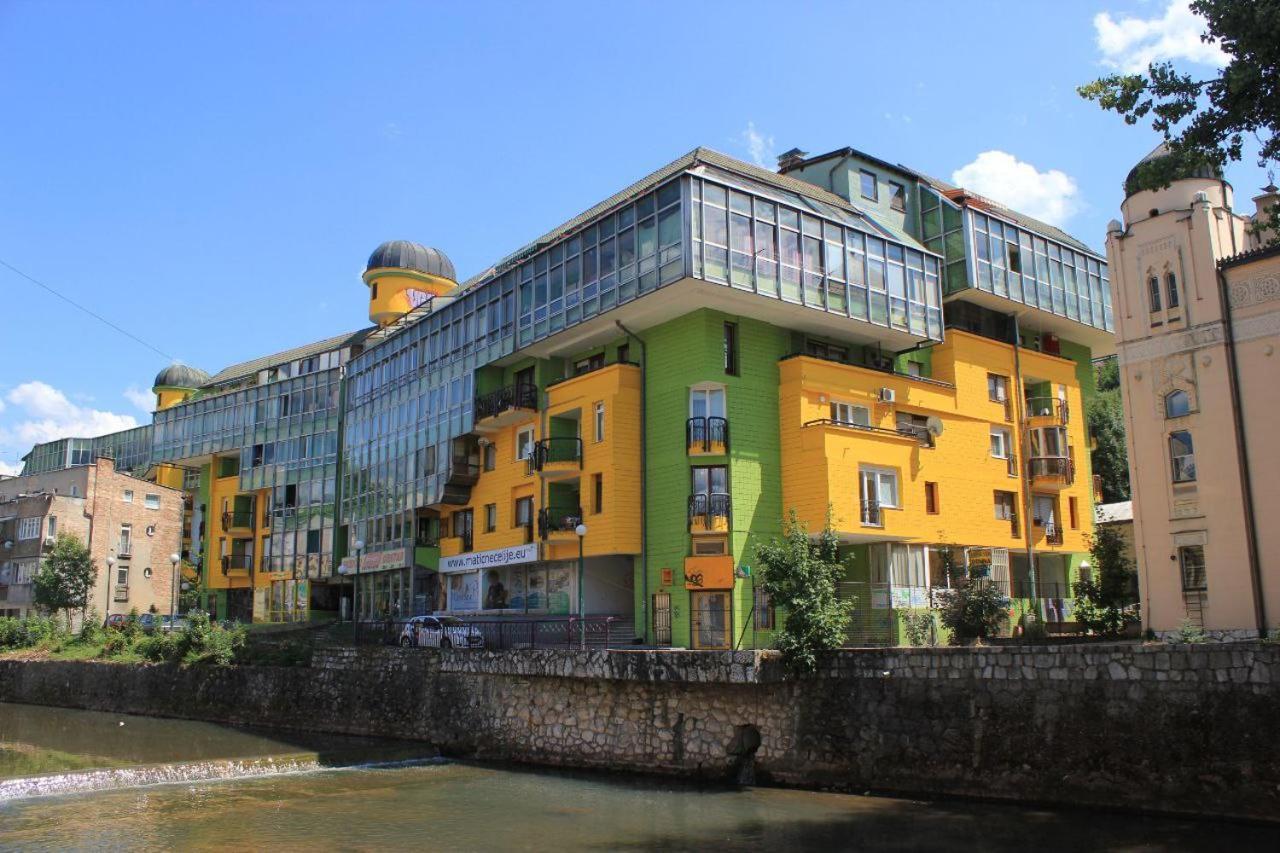 Papagajka Art And Fun Apartment Sarajevo Ngoại thất bức ảnh